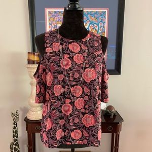 Express Floral Cold Shoulder Top 🌸